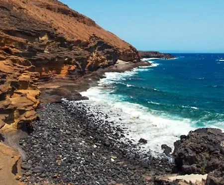 Coastside Apartment, Amarilla Bay Apartman