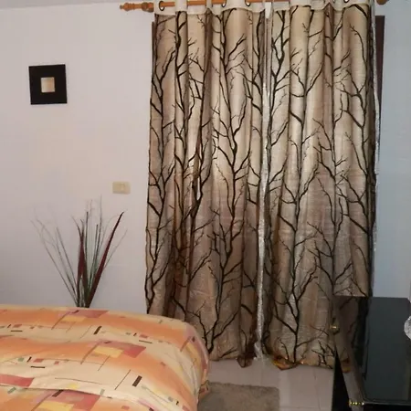 Coastside Apartment, Amarilla Bay *