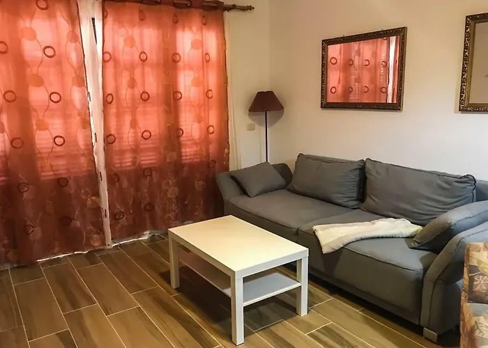 Coastside Apartment, Amarilla Bay Daire