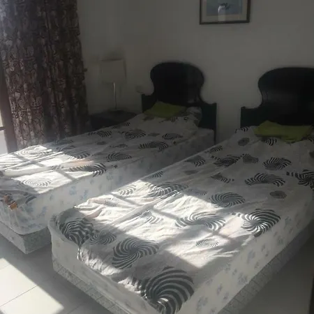 Coastside Apartment, Amarilla Bay