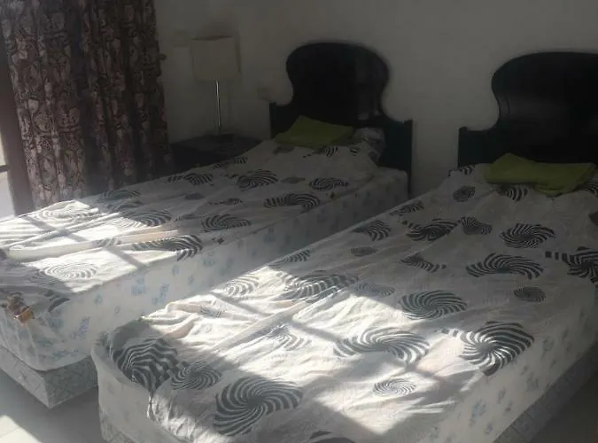 Coastside Apartment, Amarilla Bay