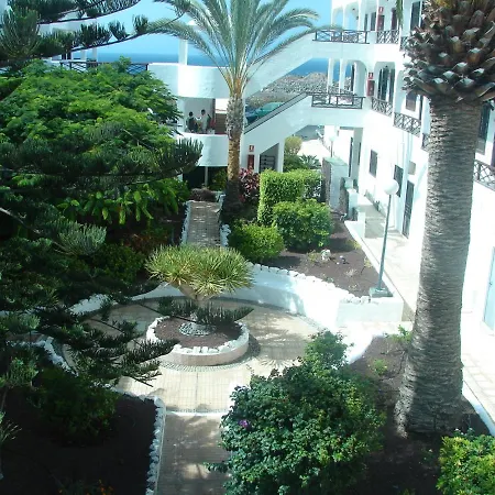 Coastside Apartment, Amarilla Bay